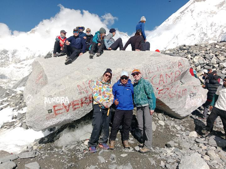 Trekkers in the Everest region